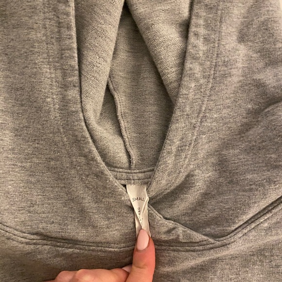 Define Your Inspiration (DYI) Gray Athletic Cropped Hoodie - Picture 2 of 3